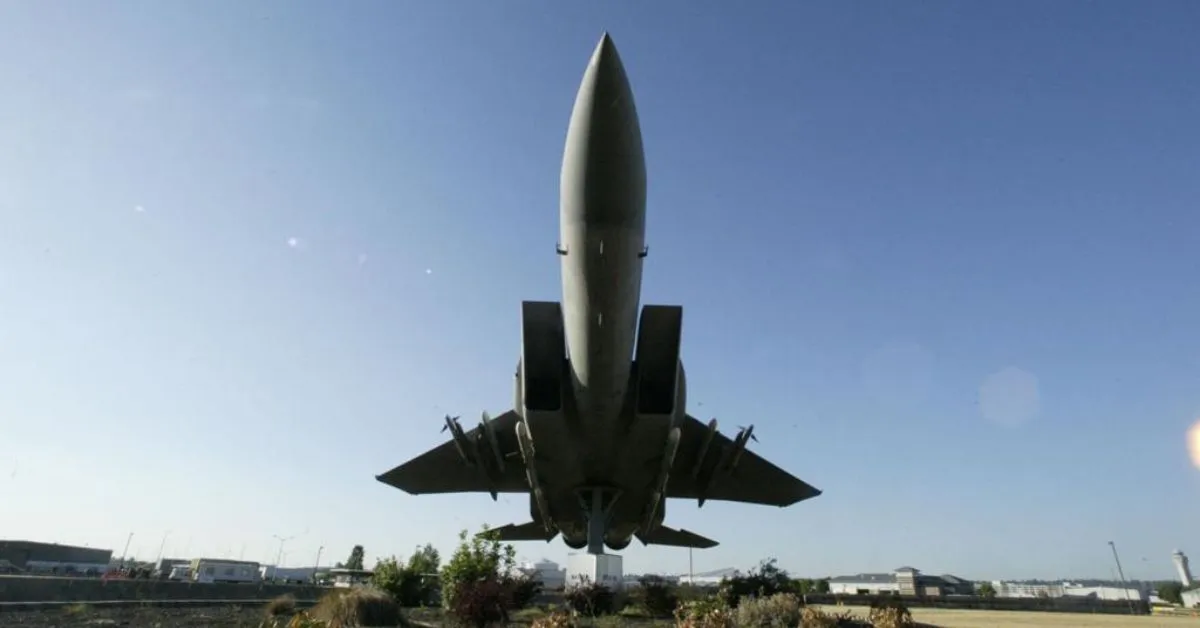 Klamath Falls Pays Tribute to Veterans with F-15 Memorial