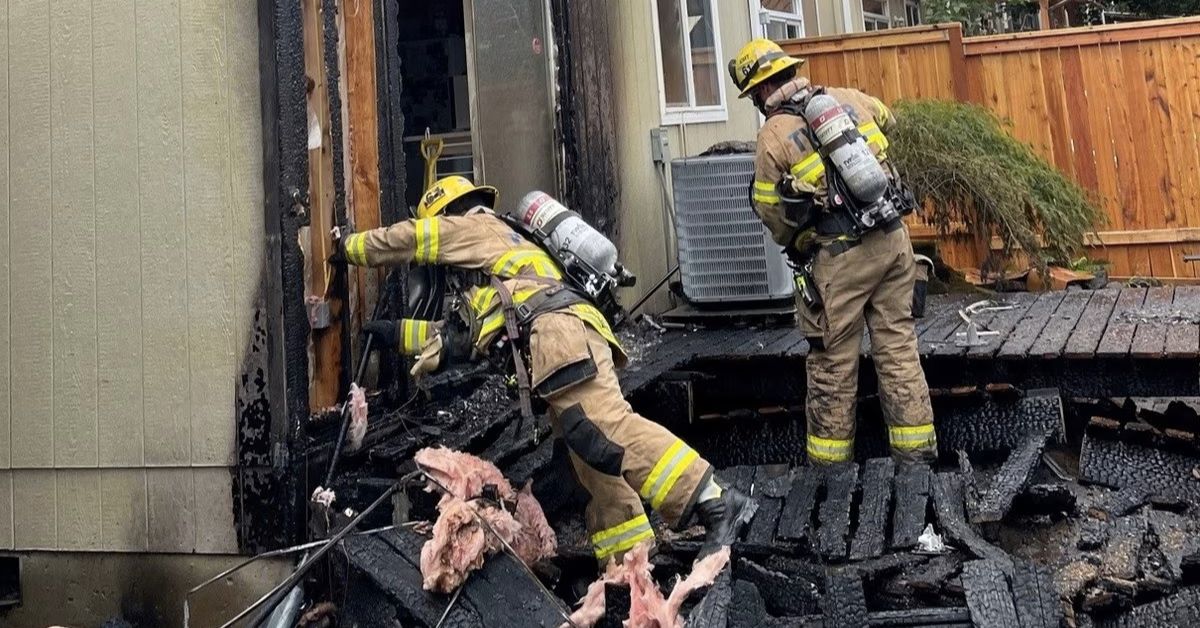 Oregon House Fire Displaces Residents, Pets Rescued